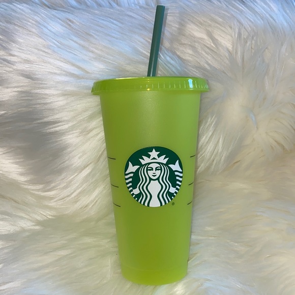 1- Starbucks Color Changing Reusable Cups Choose 1 - Picture 8 of 17